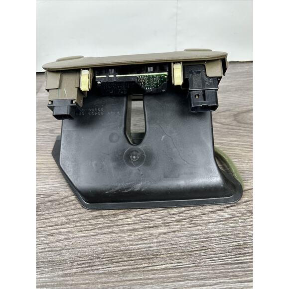 1998-2002 Toyota Corolla Center Dash Air Vents Radio Bezel Clock Trim OEM. - Picture 4 of 10